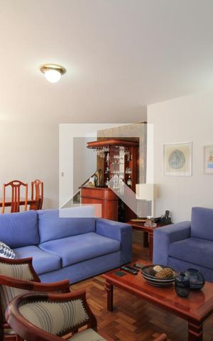 Casa à venda com 175m², 3 quartos e 2 vagasSala
