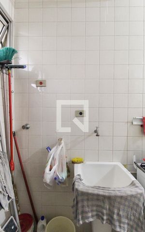 Apartamento à venda com 48m², 2 quartos e 1 vaga Apartamento à venda com 48m², 2 quartos e 1 vagaÁrea de Serviço