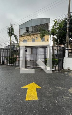 Apartamento à venda com 48m², 2 quartos e 1 vaga Apartamento à venda com 48m², 2 quartos e 1 vagaEntrada