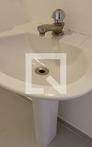 Apartamento à venda com 60m², 1 quarto e sem vaga Apartamento à venda com 60m², 1 quarto e sem vagaBanheiro