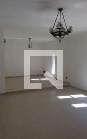 Casa à venda com 280m², 3 quartos e 3 vagas