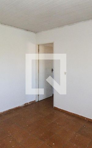 Casa à venda com 300m², 4 quartos e 6 vagasQuarto de Serviço
