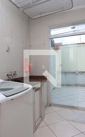 Casa à venda com 300m², 4 quartos e 4 vagasLavanderia