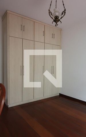 Casa à venda com 300m², 4 quartos e 4 vagasQuarto 2