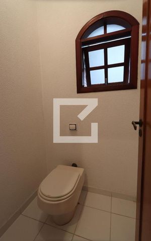 Casa à venda com 300m², 4 quartos e 4 vagasBanheiro da Suíte