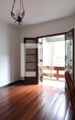 Casa à venda com 300m², 4 quartos e 4 vagasQuarto 2