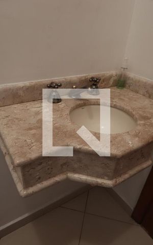 Casa à venda com 300m², 4 quartos e 4 vagasLavabo