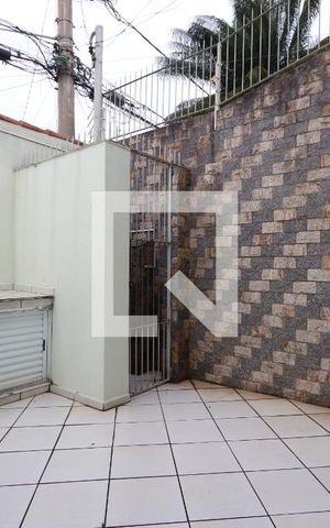 Casa à venda com 300m², 4 quartos e 4 vagasEntrada de serviço