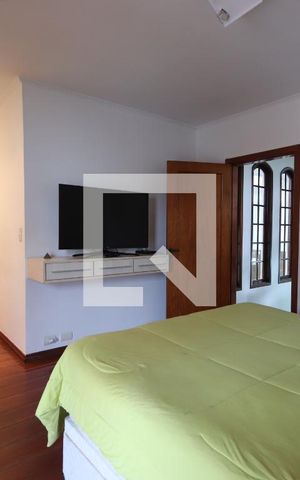 Casa à venda com 300m², 4 quartos e 4 vagasSuíte