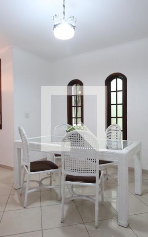 Casa à venda com 300m², 4 quartos e 4 vagasSala de Jantar