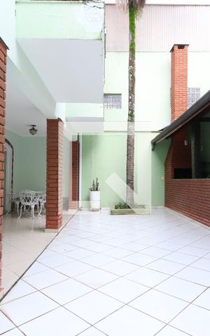 Casa à venda com 300m², 4 quartos e 4 vagasQuintal
