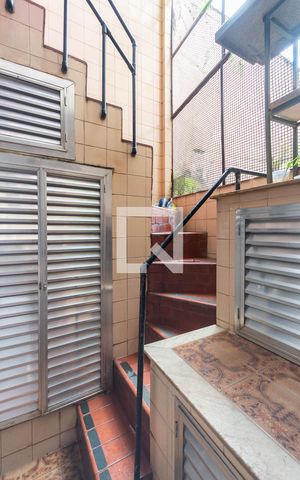 Casa à venda com 120m², 2 quartos e 1 vagaÁrea de Serviço