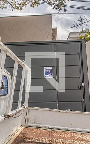 Apartamento para alugar com 32m², 1 quarto e sem vaga Apartamento para alugar com 32m², 1 quarto e sem vagaplaca do Quinto Andar