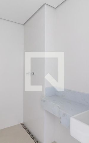 Apartamento à venda com 80m², 2 quartos e 1 vagaBanheiro da Suíte 1