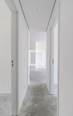Apartamento à venda com 80m², 2 quartos e 1 vagaCorredor dos Quartos