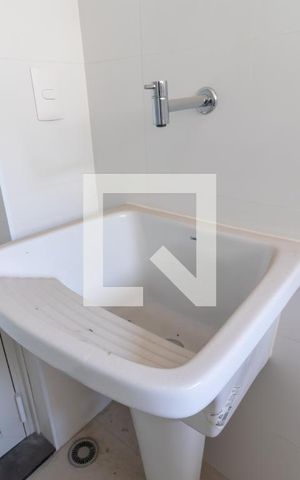 Apartamento à venda com 80m², 2 quartos e 1 vagaÁrea de Serviço