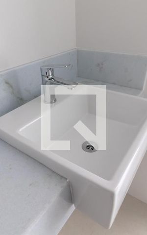 Apartamento à venda com 80m², 2 quartos e 1 vagaBanheiro da Suíte 1