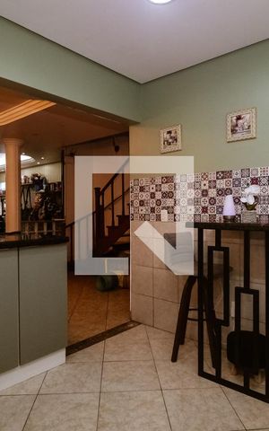 Casa à venda com 189m², 3 quartos e 2 vagasCozinha