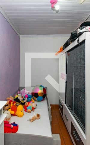 Casa à venda com 180m², 2 quartos e 2 vagas Casa à venda com 180m², 2 quartos e 2 vagasQuarto 2