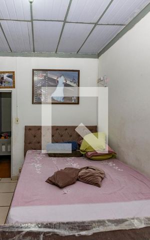 Casa à venda com 180m², 2 quartos e 2 vagas Casa à venda com 180m², 2 quartos e 2 vagasQuarto 1