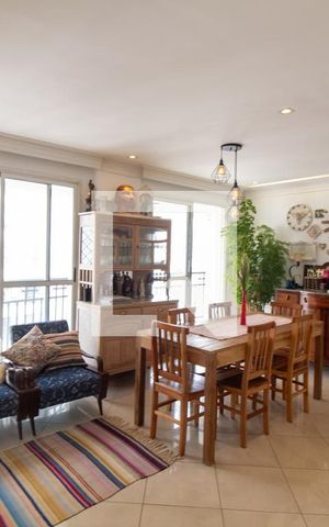 Apartamento à venda com 94m², 2 quartos e 2 vagas Apartamento à venda com 94m², 2 quartos e 2 vagasSala