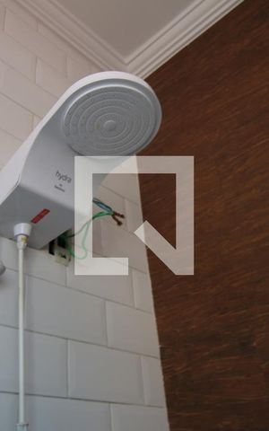 Casa à venda com 110m², 3 quartos e 8 vagasBanheiro da Suíte 2