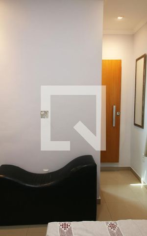 Casa à venda com 110m², 3 quartos e 8 vagasQuarto 2 - Suíte