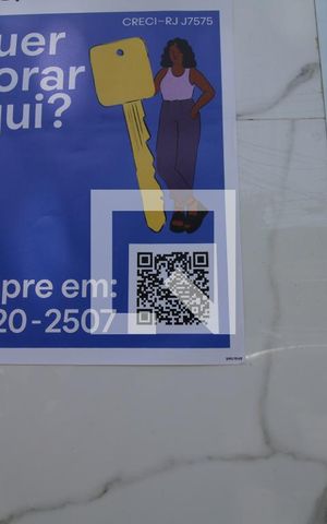 Casa à venda com 110m², 3 quartos e 8 vagasQR Code