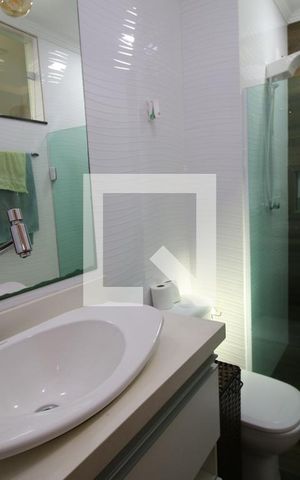 Casa à venda com 110m², 3 quartos e 8 vagasBanheiro Social