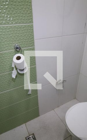 Casa à venda com 110m², 3 quartos e 8 vagasBanheiro de serviço 2