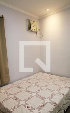 Casa à venda com 110m², 3 quartos e 8 vagasQuarto 2 - Suíte