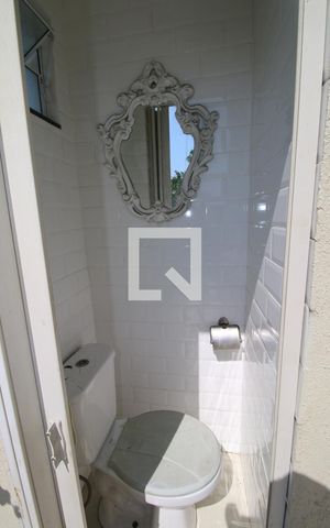 Casa à venda com 110m², 3 quartos e 8 vagasBanheiro de serviço