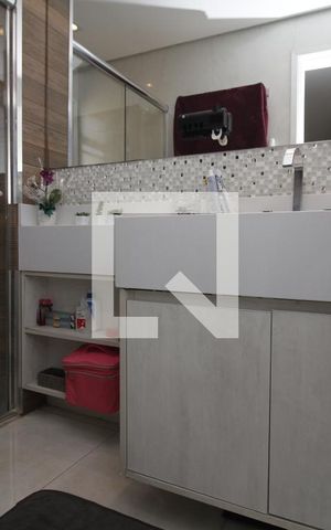Apartamento à venda com 96m², 3 quartos e 2 vagasBanheiro da Suíte