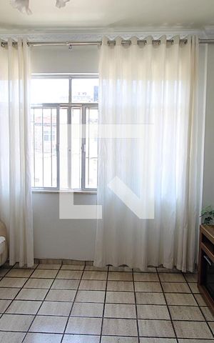 Apartamento à venda com 65m², 2 quartos e 1 vagaSala