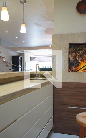 Casa à venda com 348m², 3 quartos e 5 vagasChurrasqueira