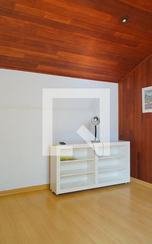 Casa à venda com 348m², 3 quartos e 5 vagasSuíte 3