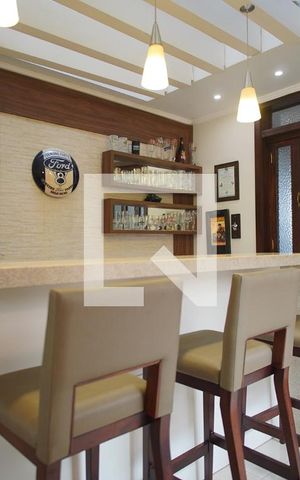 Casa à venda com 348m², 3 quartos e 5 vagasChurrasqueira