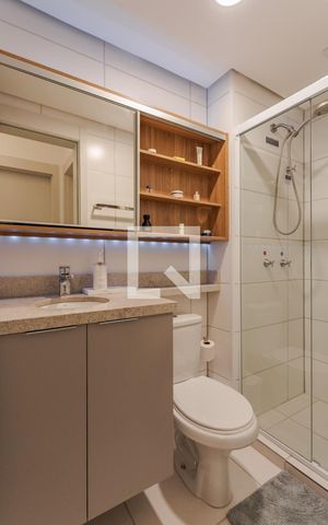 Apartamento à venda com 72m², 2 quartos e 1 vaga Apartamento à venda com 72m², 2 quartos e 1 vagaBanheiro