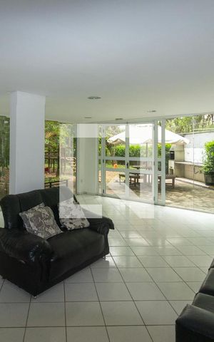 Apartamento para alugar com 57m², 2 quartos e 1 vaga Apartamento para alugar com 57m², 2 quartos e 1 vagaÁrea comum - Salão de festas
