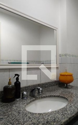 Casa à venda com 198m², 3 quartos e 1 vagaBanheiro Social