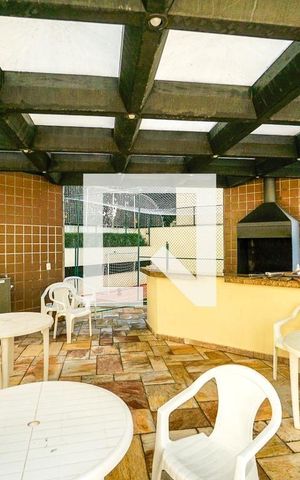 Apartamento à venda com 127m², 3 quartos e 2 vagasCondomínio - Churrasqueira 
