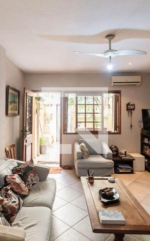 Casa à venda com 115m², 3 quartos e 1 vagaSala