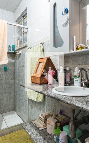 Casa à venda com 115m², 3 quartos e 1 vagaBanheiro Suíte 2