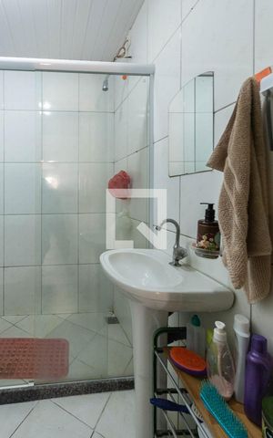 Casa à venda com 115m², 3 quartos e 1 vagaBanheiro