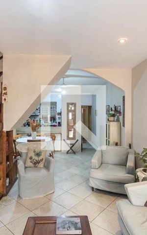 Casa à venda com 115m², 3 quartos e 1 vagaSala