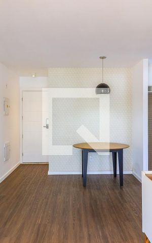 Apartamento à venda com 43m², 1 quarto e 1 vaga Apartamento à venda com 43m², 1 quarto e 1 vagaSala