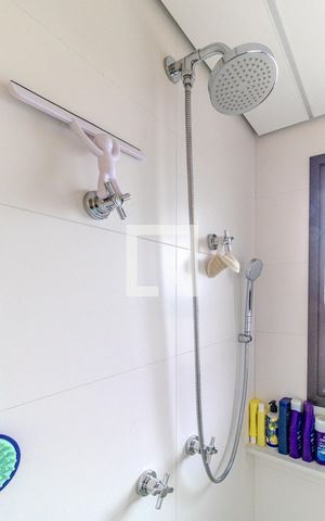 Apartamento à venda com 312m², 4 quartos e 4 vagasBanheiro da Suíte 1