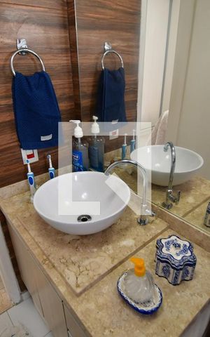 Apartamento à venda com 66m², 2 quartos e 1 vagaBanheiro 1
