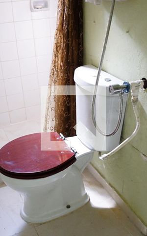 Apartamento à venda com 70m², 3 quartos e 6 vagasBanheiro Social