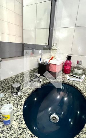 Casa para alugar com 142m², 4 quartos e 2 vagas Casa para alugar com 142m², 4 quartos e 2 vagasBanheiro Corredor